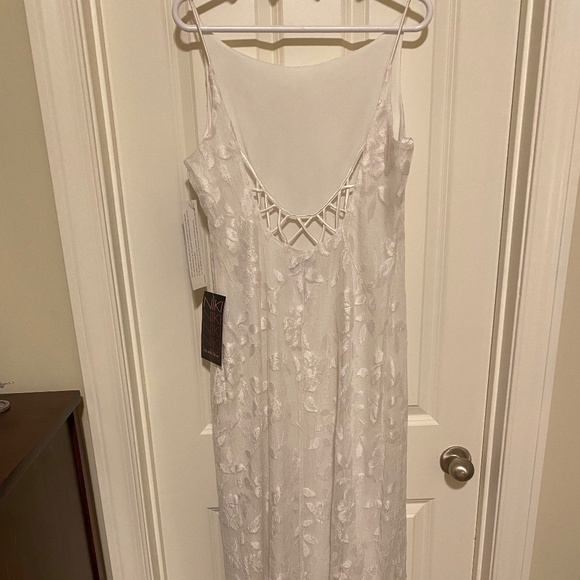 Nicki Livas Gown - Picture 6 of 9